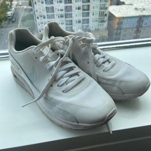 White Nike AirMax 90s